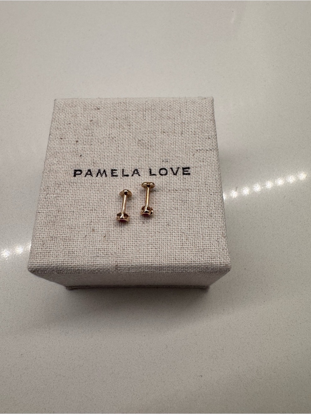 Pamela love ruby heart studs - Picture 5 of 7